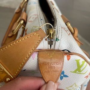 Meet your Posher, everything 100% authentic